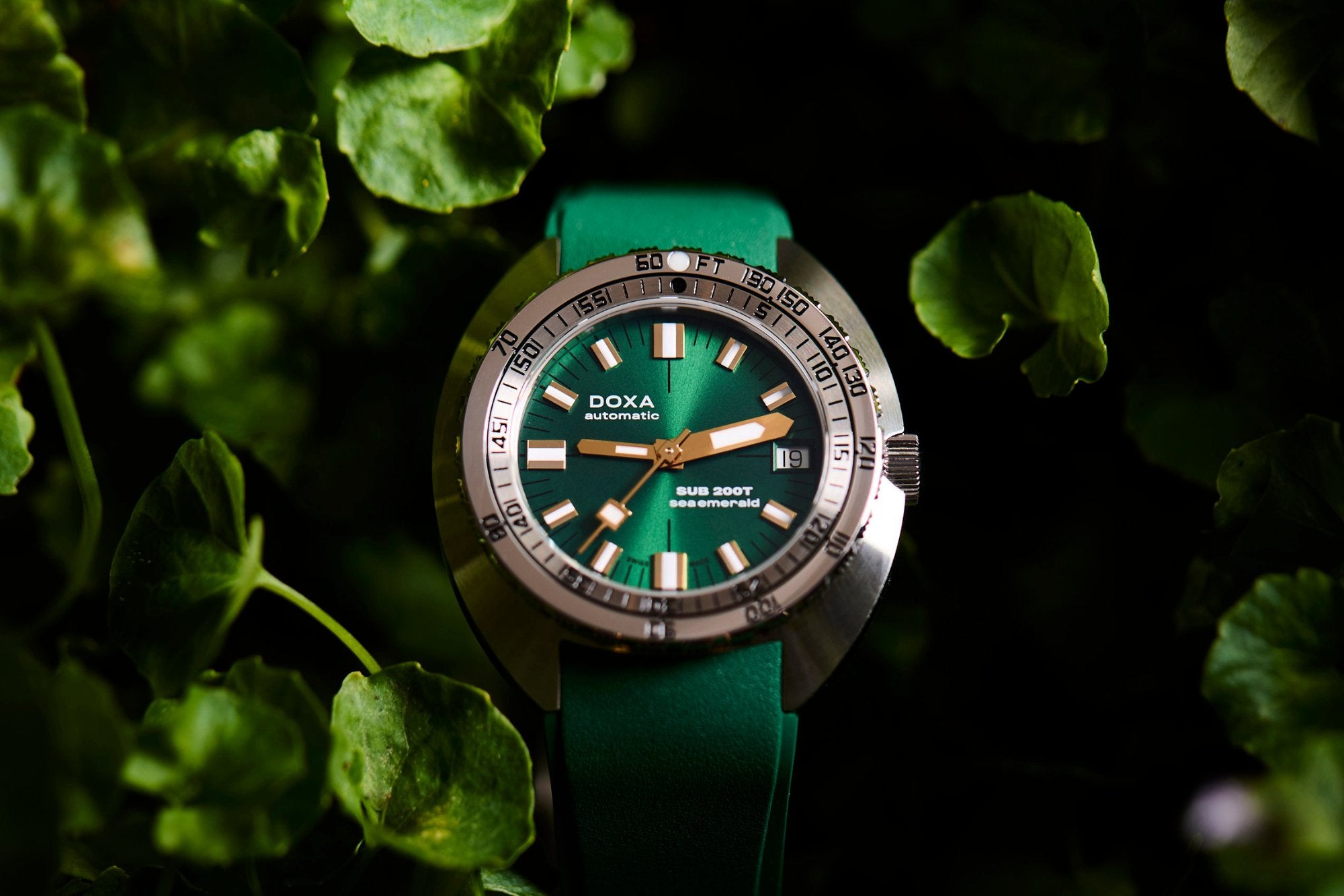 The DOXA SUB 200T: New Dials and New Dimensions - DOXA Watches US