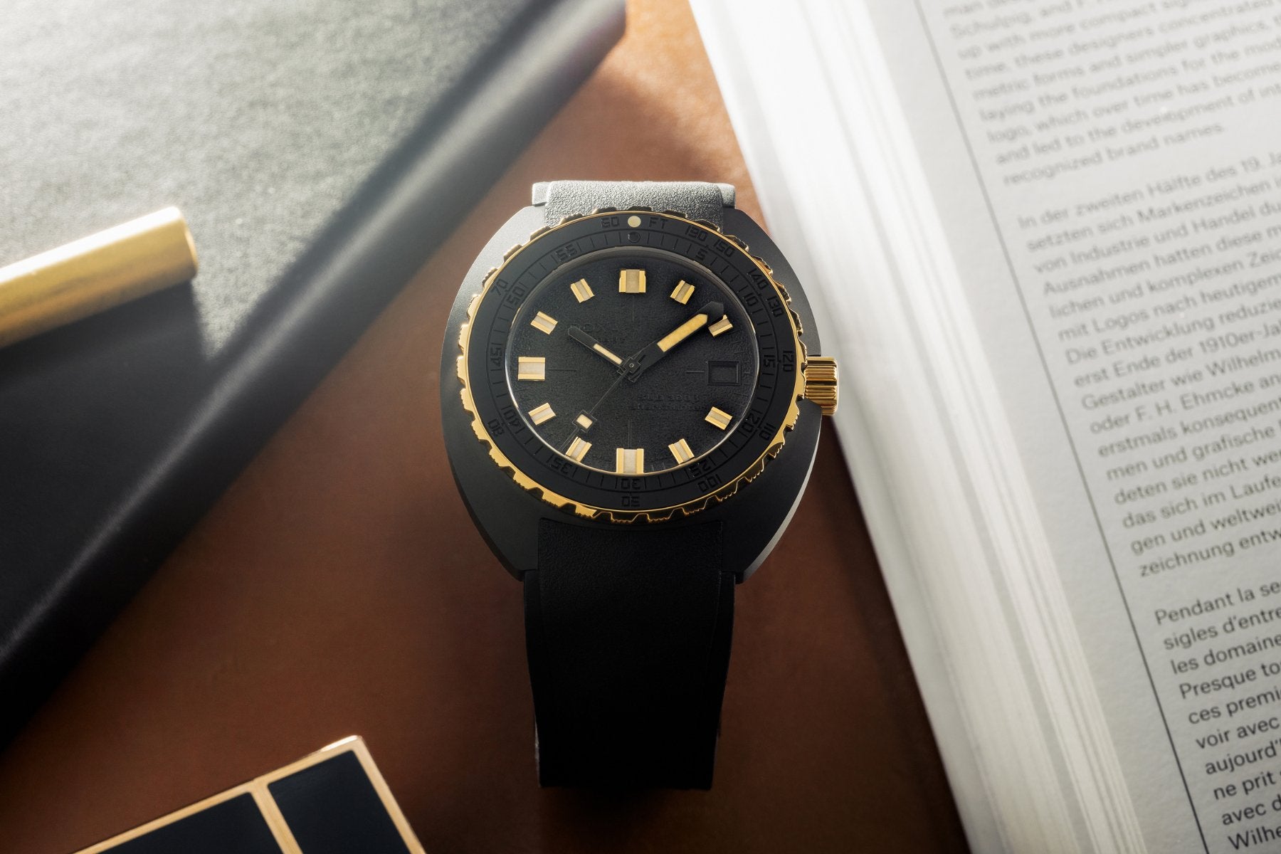 CALIBRE MAGAZINE - DOXA Watches US